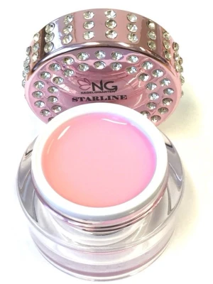 Gelé naglar  - Säljer den här jätte fina gelén från nagelgiganten, använd ca på 4-5 sett. Kontakta om ni vill ha mer bilder nypris ca 300