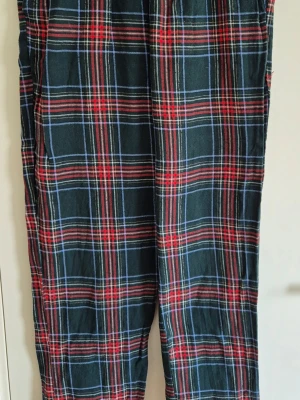 Pyjamasbyxa, Hunkemöller - Begagnad pyjamasbyxa i flanell.  Bra skick, strl. S