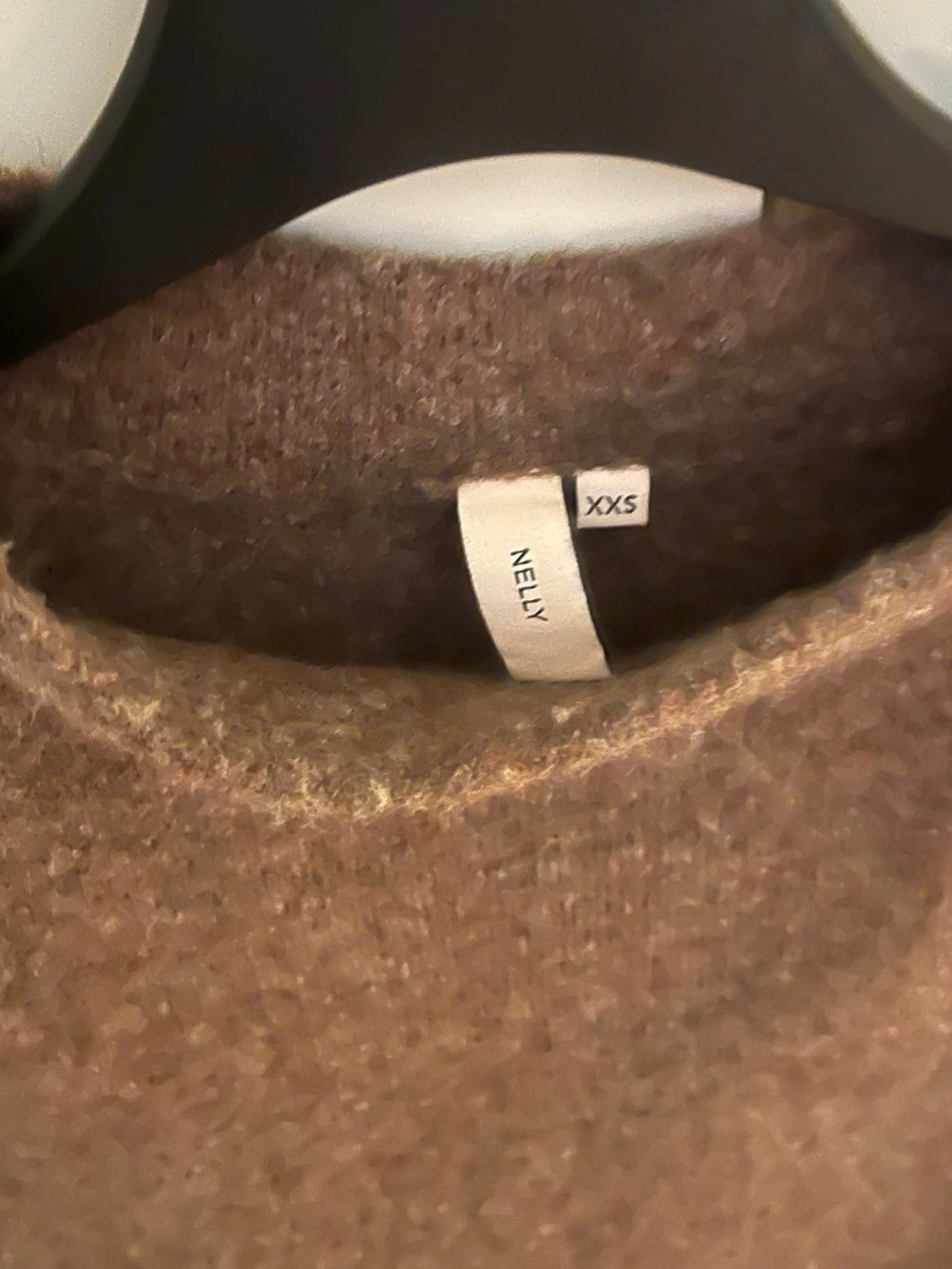 Brun stickad topp från Nelly - 1