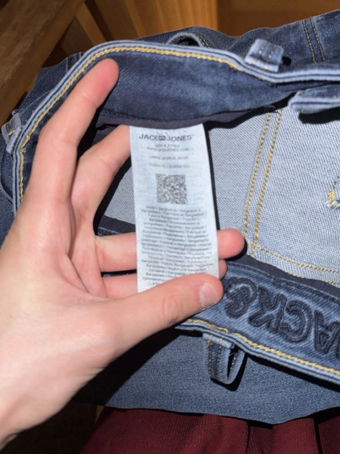 Mörkblå jeans från Jack & Jones - 2
