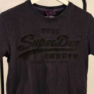 T-shirt (herr) - T-shirt, herrmodell. 