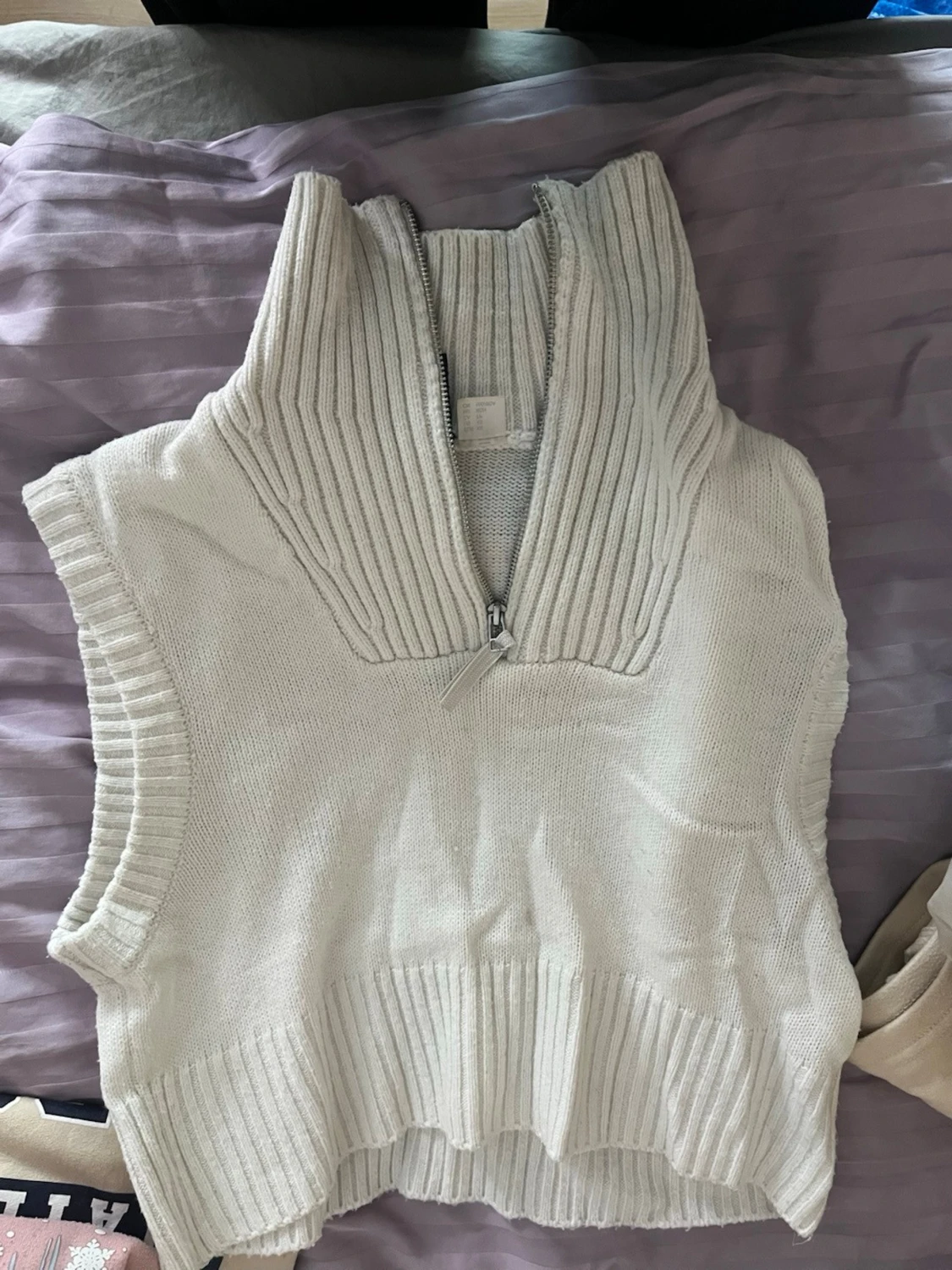 Vit stickad väst från Divided H&M - 3