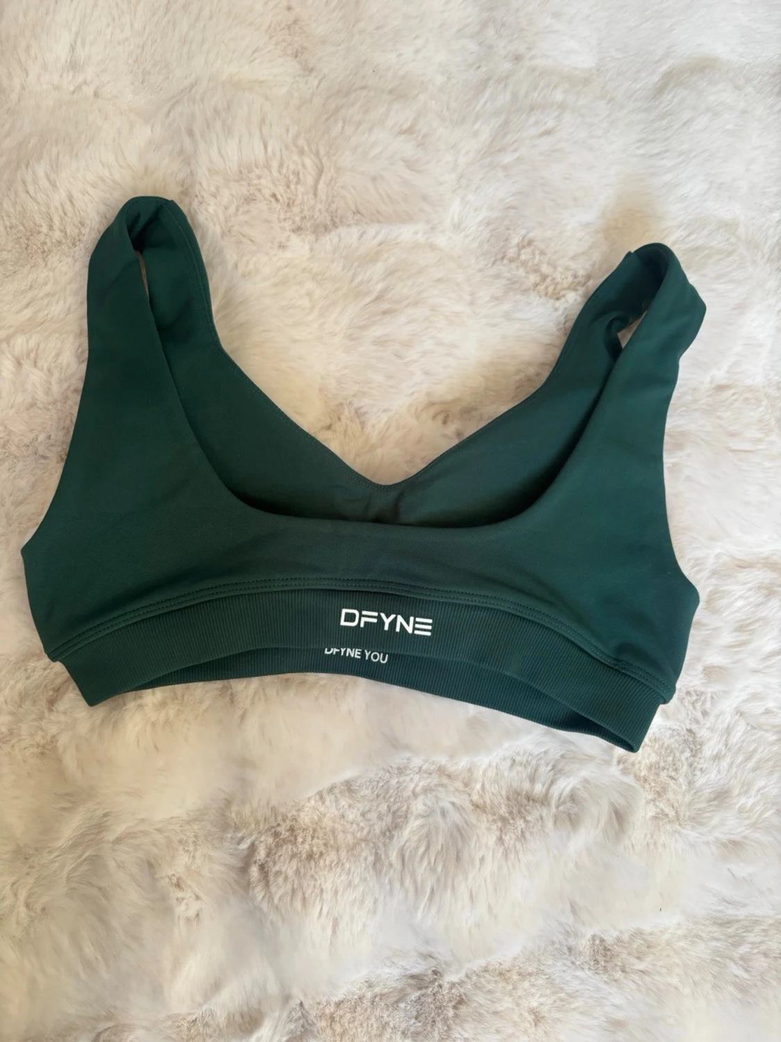 Mörkgrön sport-bh från DFYNE - 1