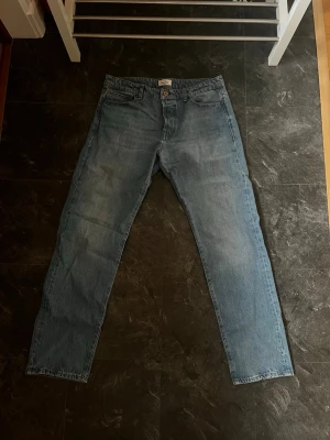 Jack & Jones jeans - Storlek 34:34 hör av er vid frågor 