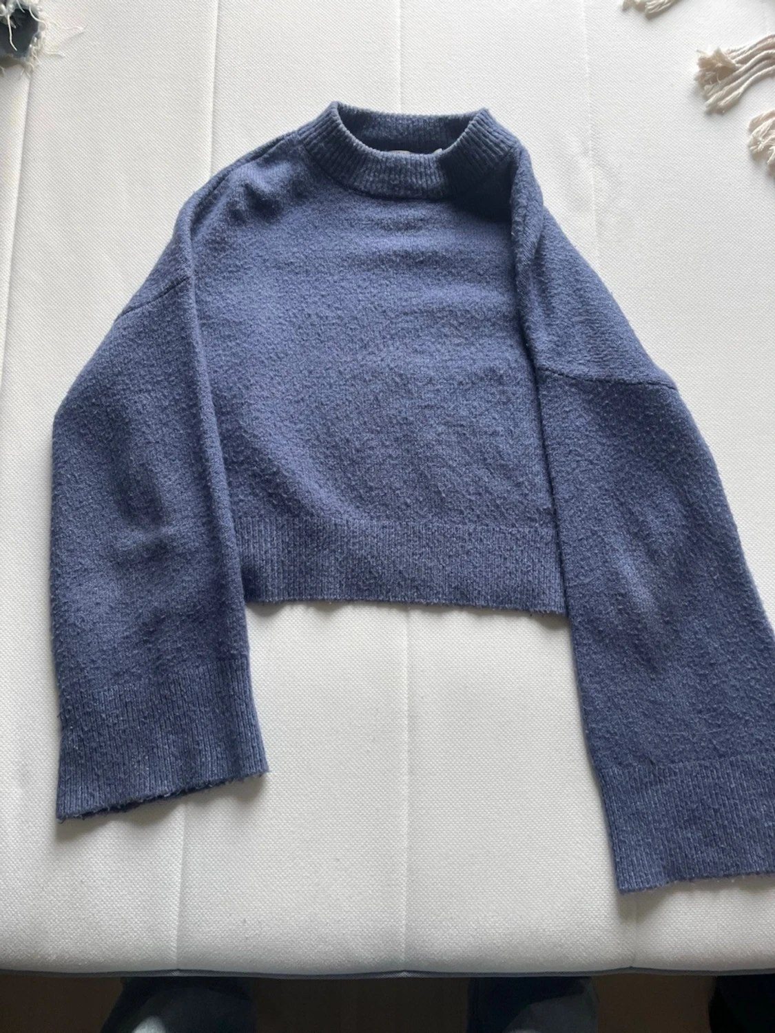 Blå croppad stickad tröja NA-KD