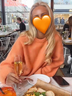 Stickad tröja  - Helt ny med prislapp kvar! 