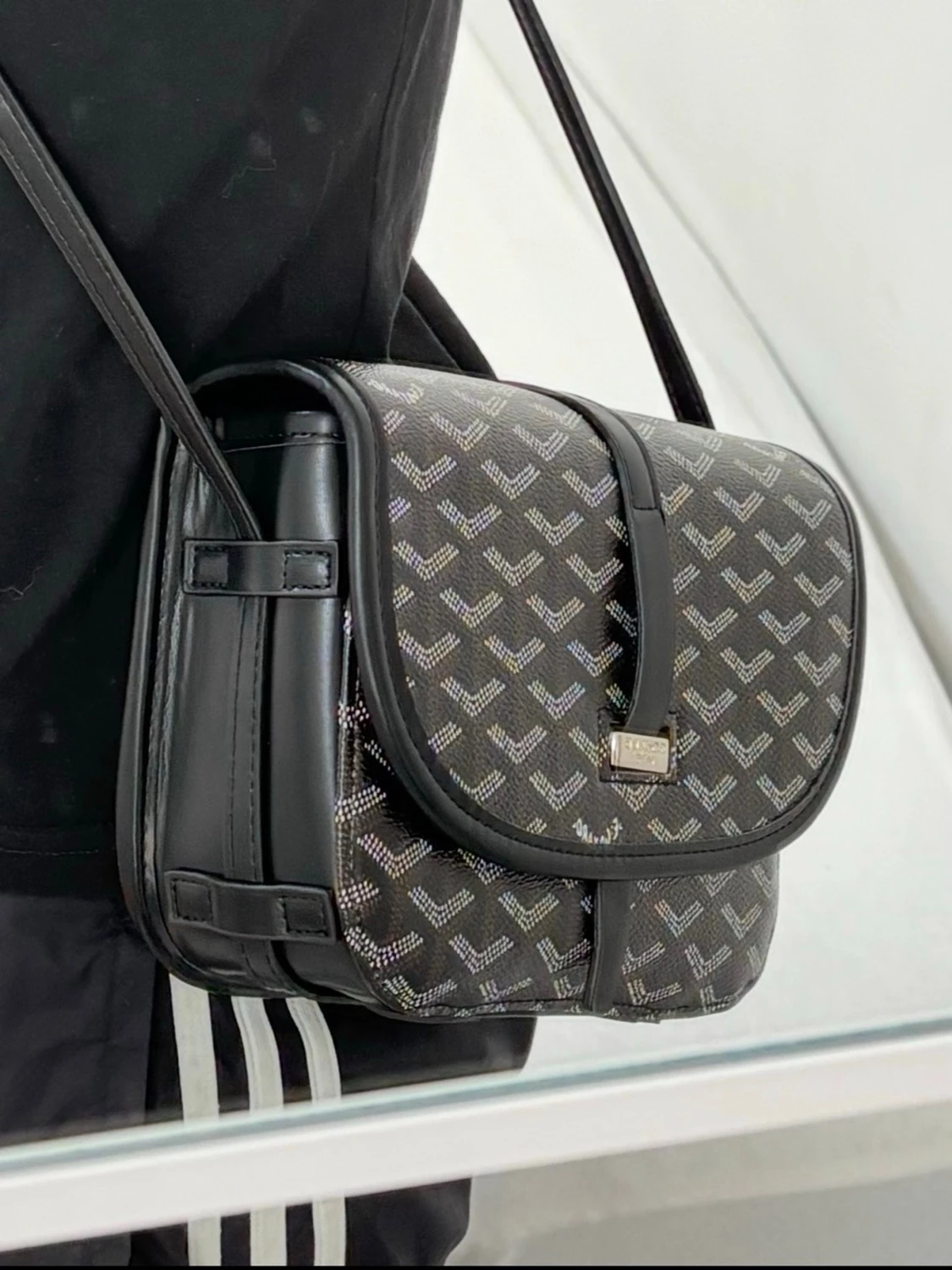 Svart axelväska - 2