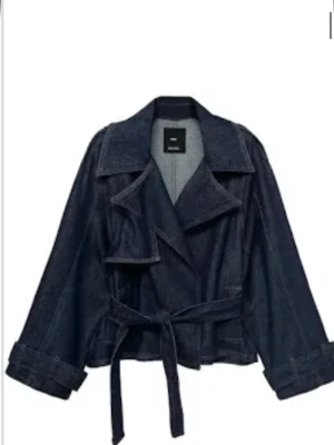 Söker  - Söker denna jacka. Skriv och skicka gärna bilder om du säljer :)