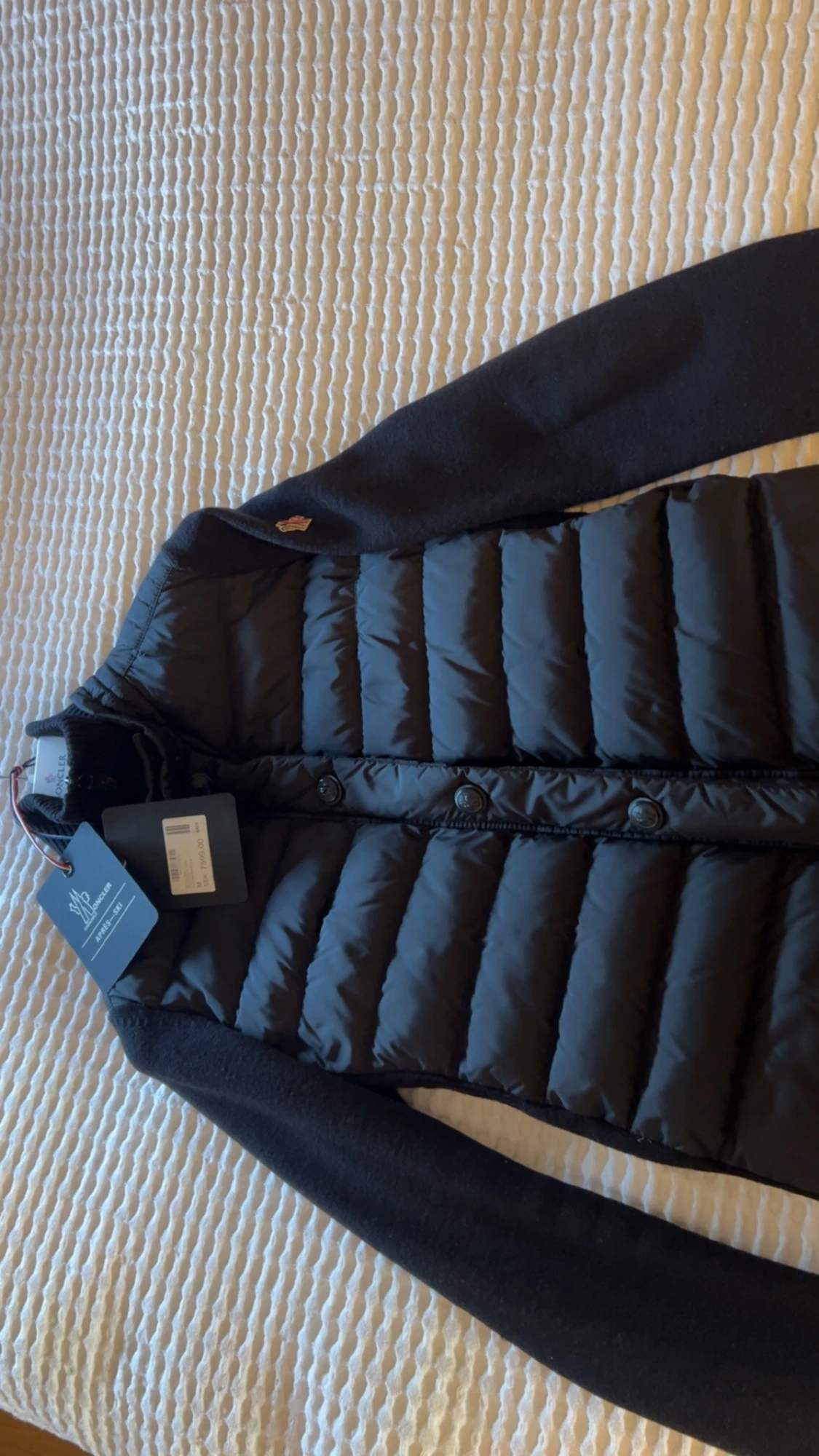 Svart dunväst från Moncler Grenoble