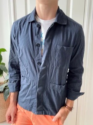 These glory days overshirt  - These glory days overshirt, Inga defekter! Modellen i bilderna är 180 cm 75 kg och bär Storlek S , Kom med frågor! 🌟 (Kan gå ned i pris vid köp av paket 😉) 