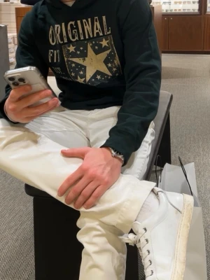 Sällsynt SCNDI hoodie - Limited edition SCNDI hoodie, Grön. Nytt skick, väldigt ovanlig. NY PRIS 980kr