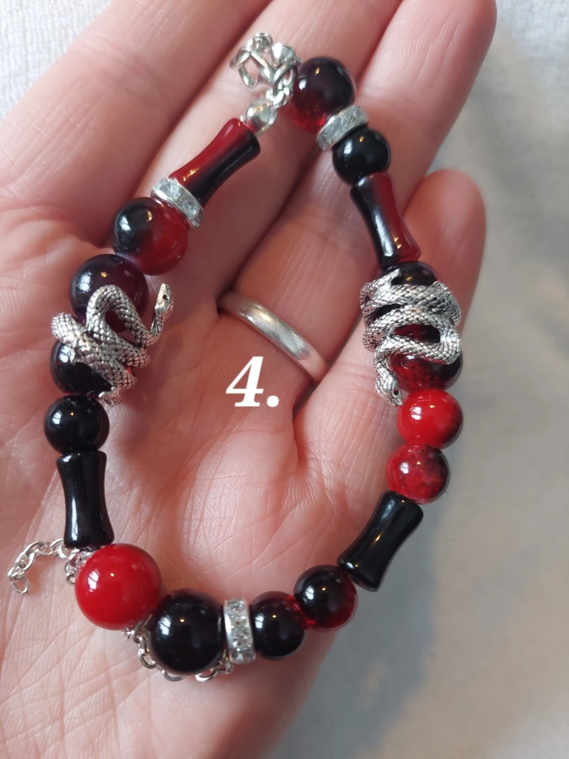 Handgjort armband  - 1