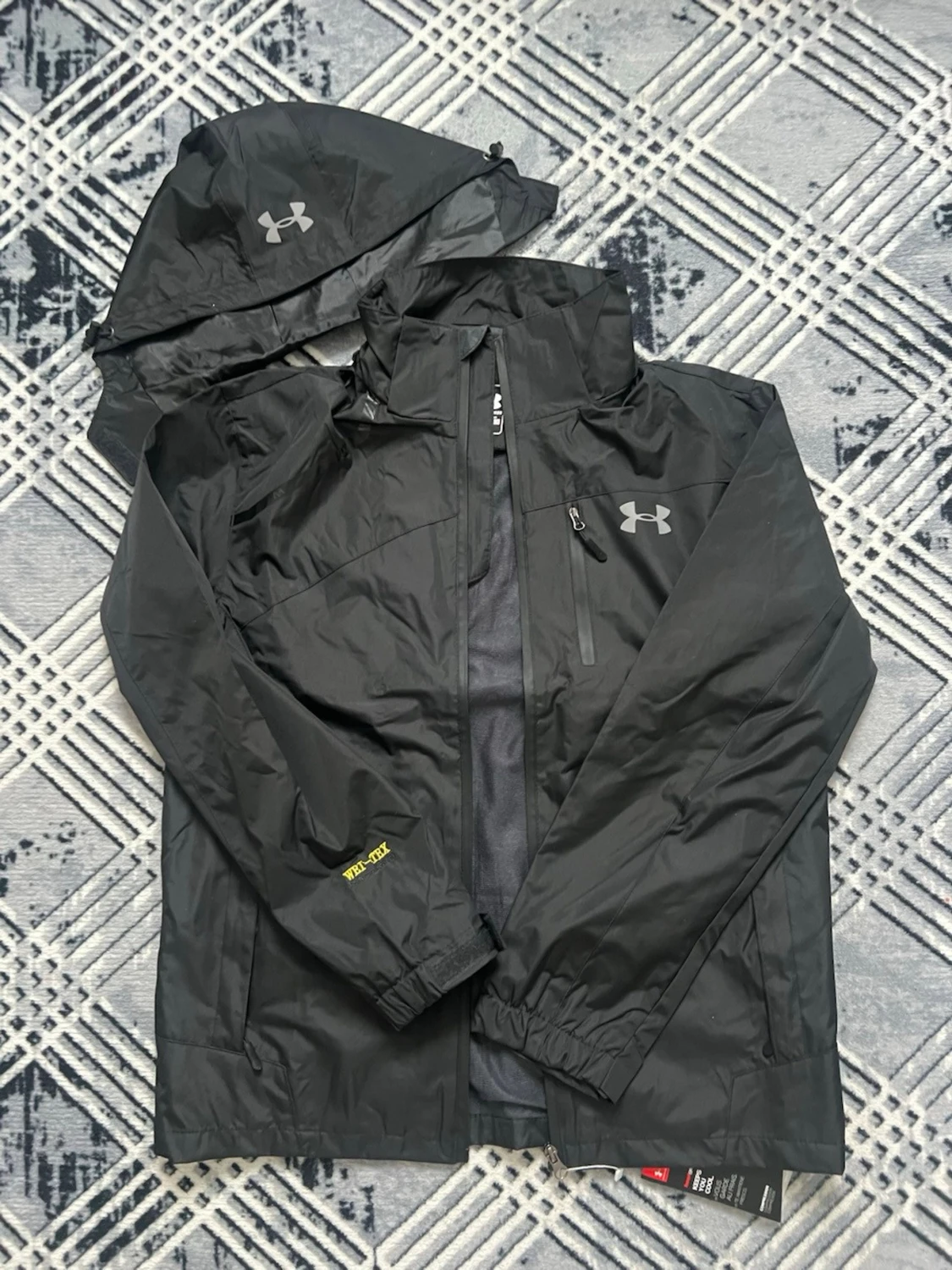 Under Armour - Windbreaker&Byxor