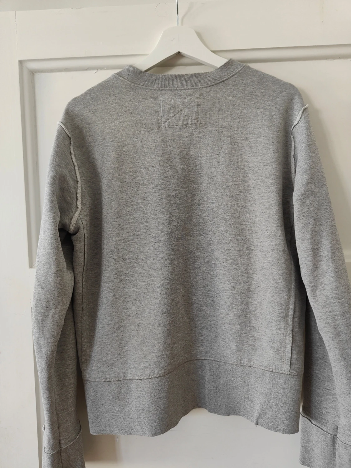 Grå sweatshirt från Replay - 1