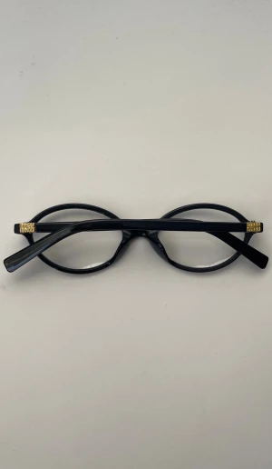 Glasögon BlueLight  - Snygga trendiga glasögon med BlueLight filter! Miumiu inspirerande. 