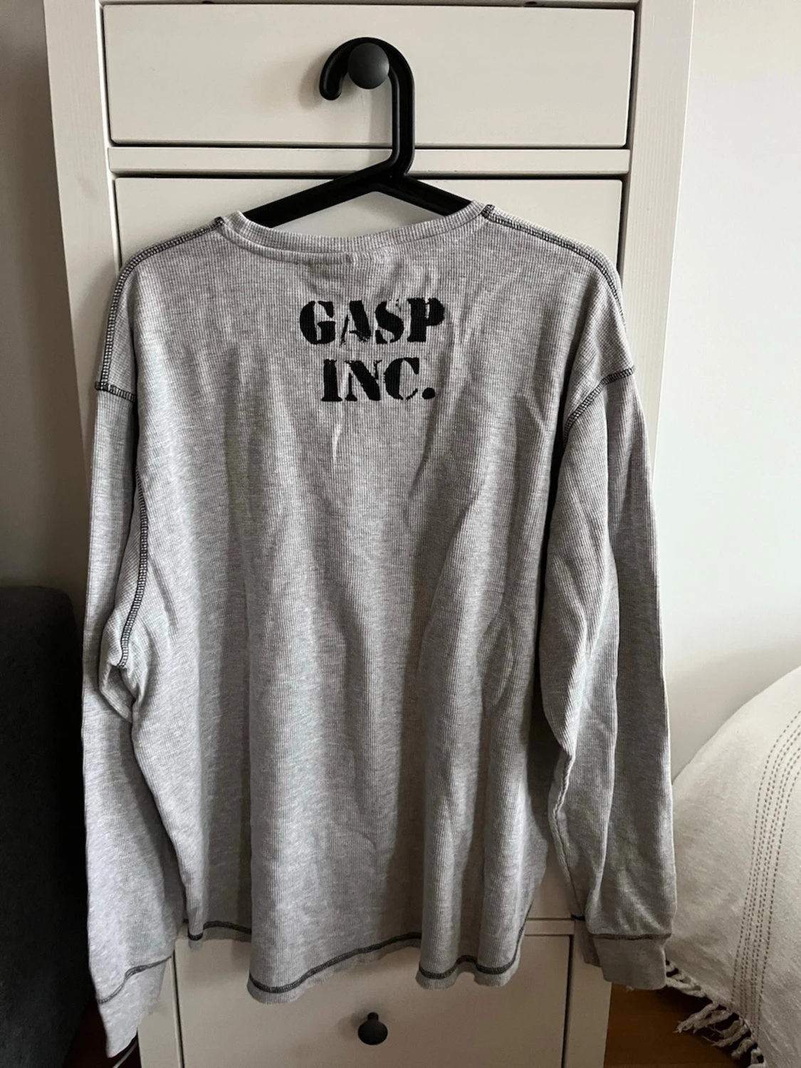 Grå långärmad tröja från GASP INC - 1