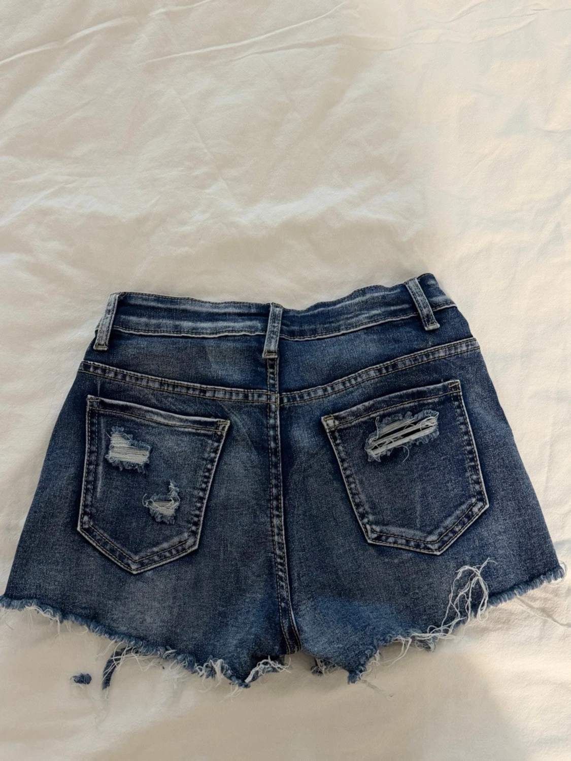 Blå högmidjade jeansshorts - 1