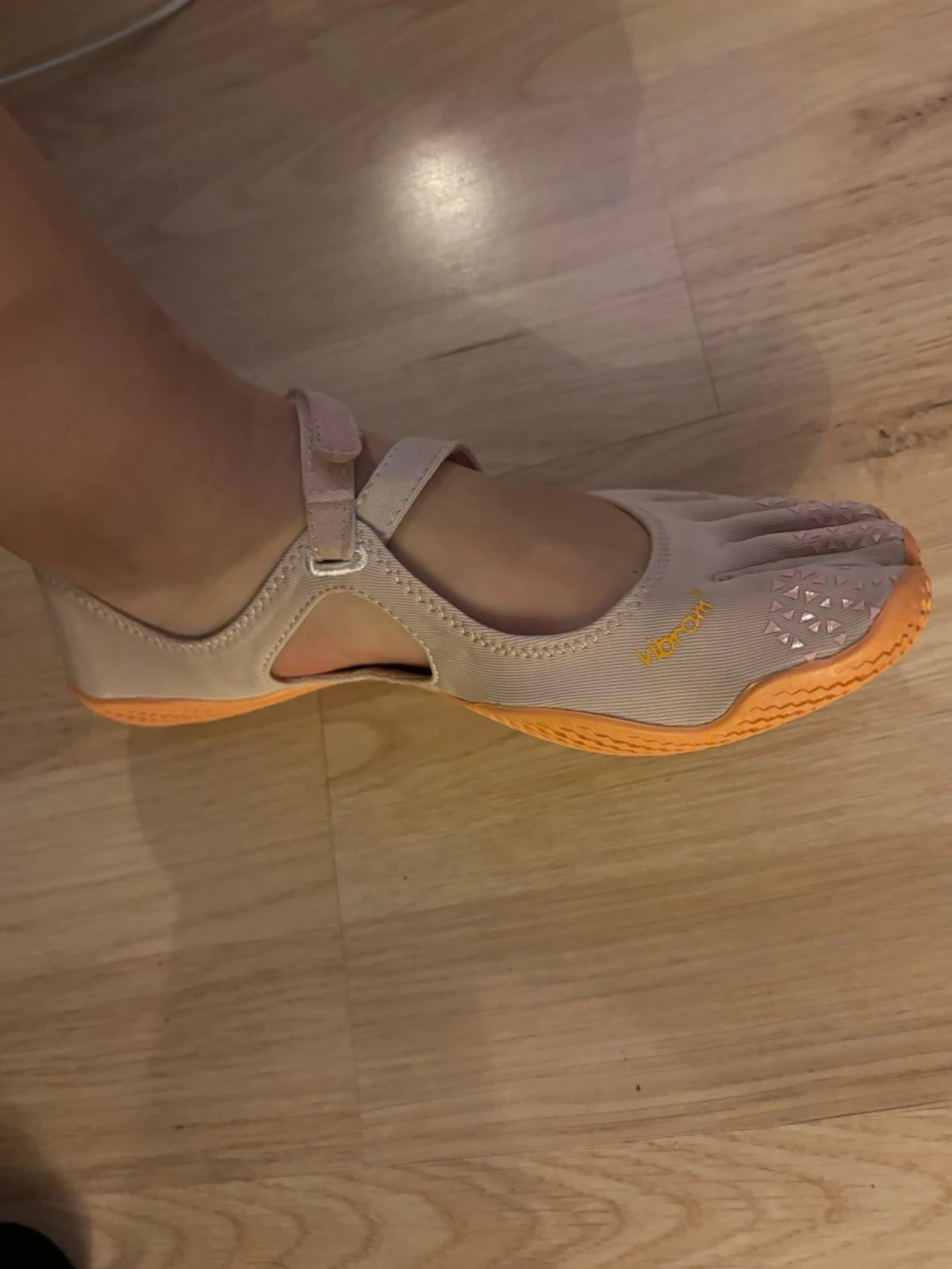 Vibram FiveFingers sandaler baby pink/orange - 1