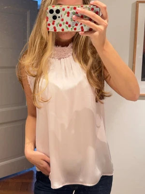 Blus - Säljer denna så fina blus😊🥰🥰