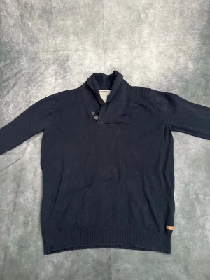 Tröja - Skick 9/10 - nypris 500kr - vårt pris 30kr