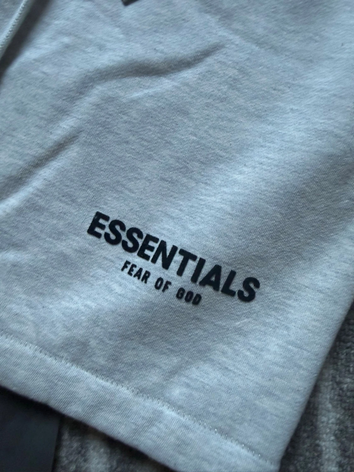 Grå shorts Essentials - 1