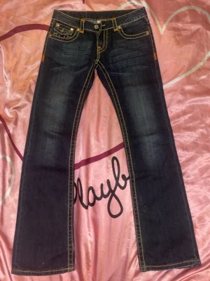 2000-tals True religion jeans - Detta är Riktiga true religion jeans från  90-2000 talet💕 Storlek 29, knappt använda! 