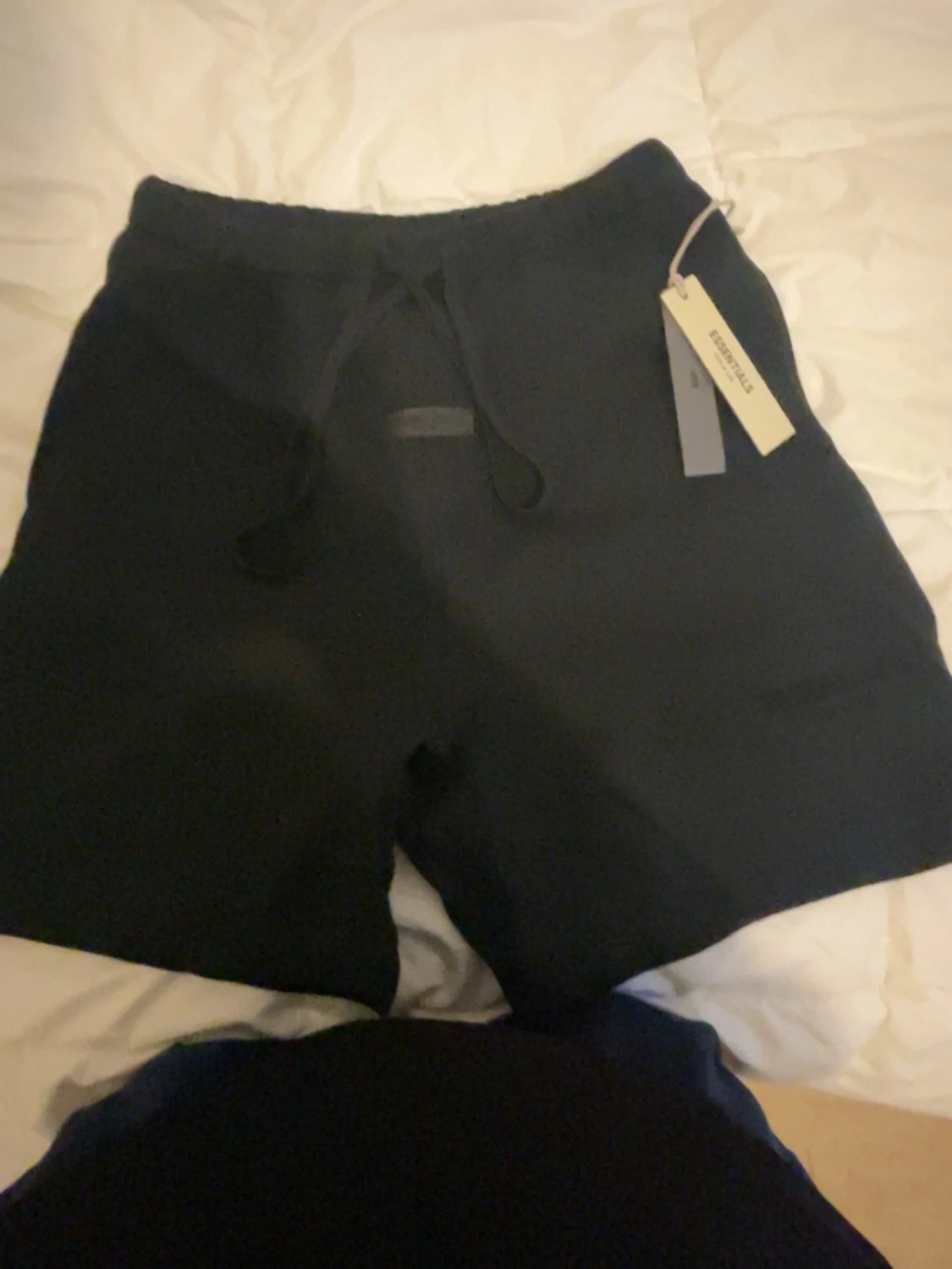 Svarta shorts från Essentials Fear of God - 1