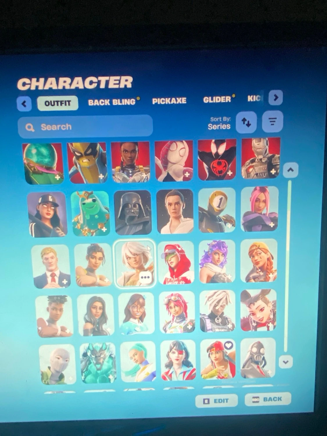 Fortnite-konto med många skins - 1