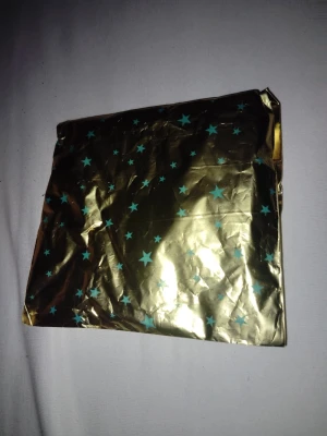 Mistery påse med smycken - Mistery påse med smycken. Halsband armband och örhängen !!!ALLA OANVÄNDA!!!. Alla grejer in den kostar 310kr tillsammans.