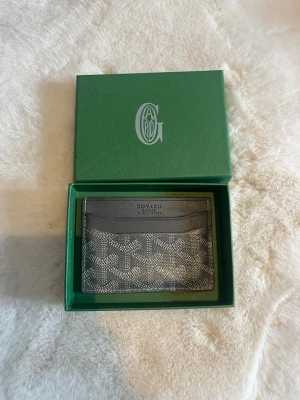 Plånbok  - Superfin och knappt använd 