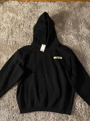 Svart hoodie från Jacquemus - Skriv för snabb affär/pris kan diskuteras 