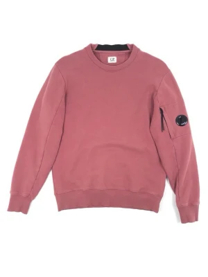 C.P. Company Sweatshirt  - •The Sweatshirt has been gently used and ia in very good condition •Size: S •Color: Red •Retail price: 3000SEK •Pit to Pit: 53.5cm Length: 64.5cm