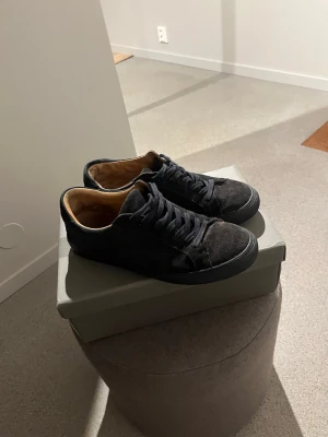 Blå Vagabond skor storlek 43 - Lite slitna i sulan men inget som påverkar när man har på sig dom ny pris 1399kr nu 339kr