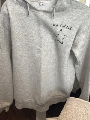 hoodie - grå Ma chérie hoodie från Gina, använd några gånger 