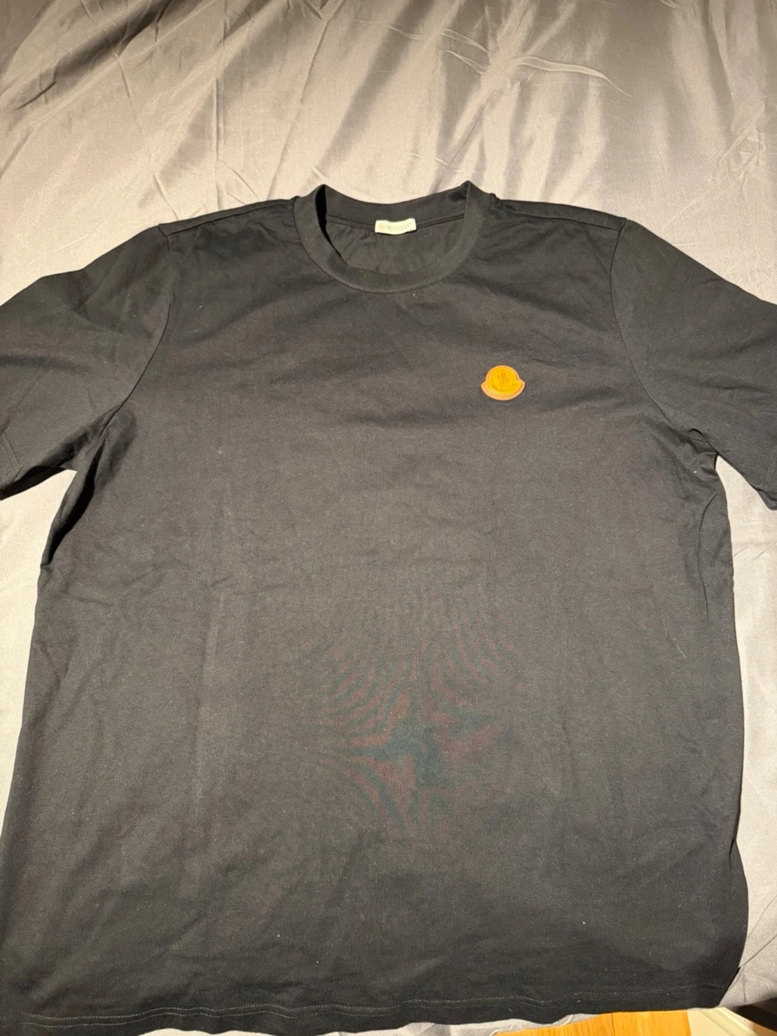Svart Moncler t-shirt med logga