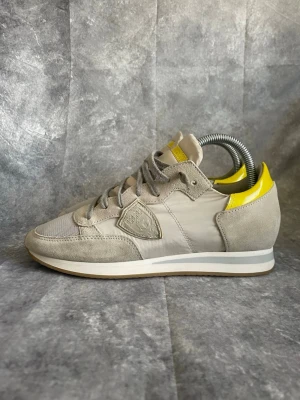 Phillip model skor  - Philip model skor | size: 38 | skick: 7,7/10 | tveka inte på höra av dig! | mvh MD Closet 🫡
