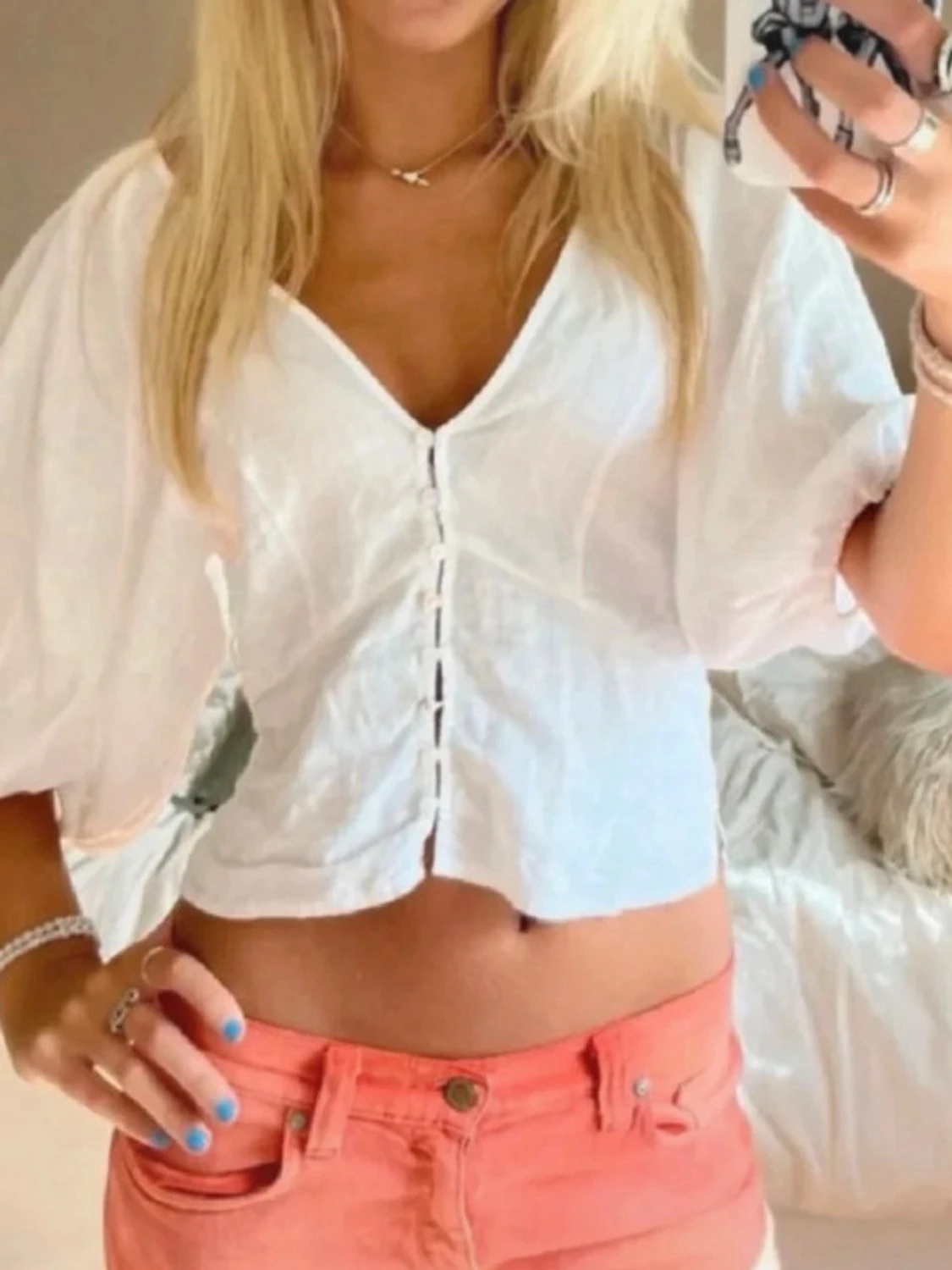 Vit kort blus med puffärm - 1