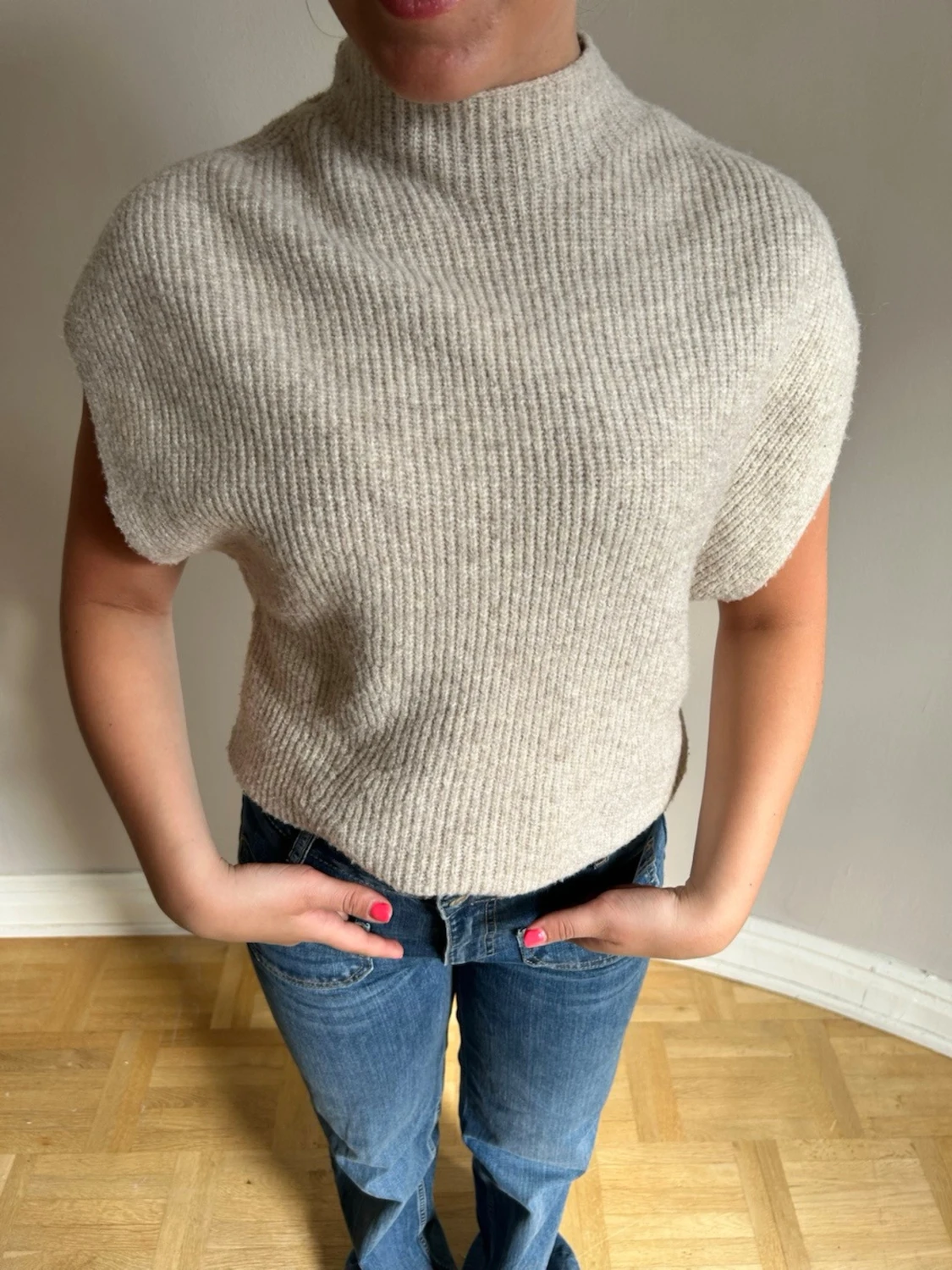 Beige ribbstickad ärmlös tröja💖 - 2