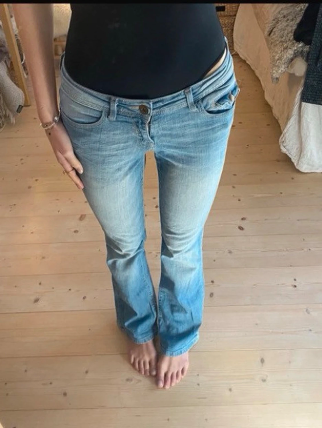 Lågmidjade bootcut jeans