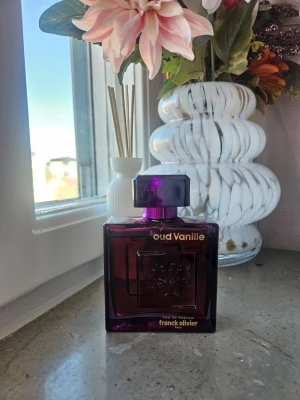 Oud Vanille parfym 100 ml - Typ 90% kvar 🌸