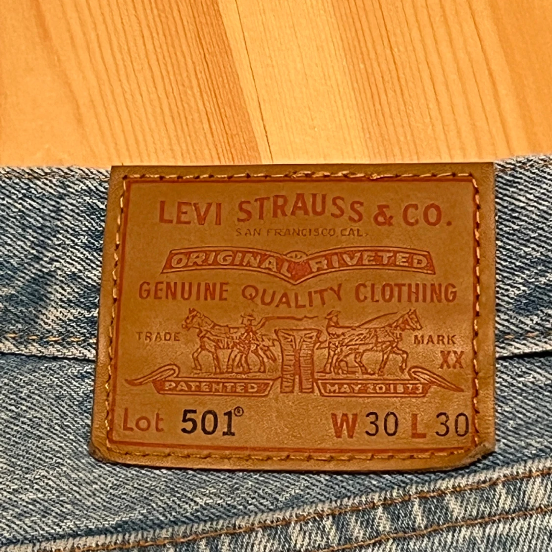 Levis 501 jeans
