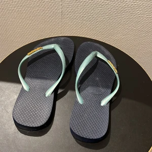 Havaianas - Havaianas slim flipflops i strl 37-38. 