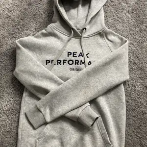 Peakperformans hoodie