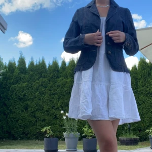 Jeans jacka  - Mörkblå jeans jacka från Flash i fint skick💜