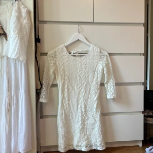 Spets klänning - Oanvänd köpt second hand🥰