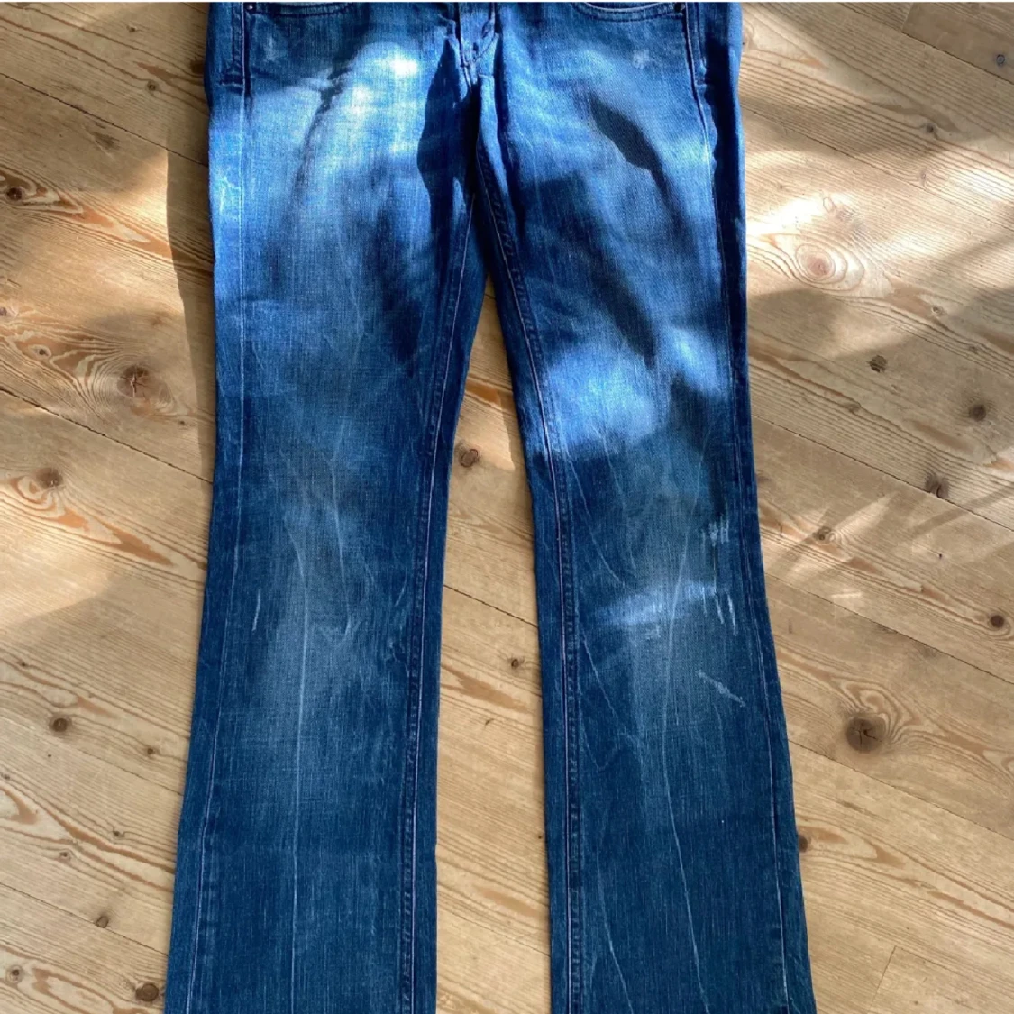 lågmidjade jeans  - 1