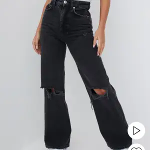 En helt ny jeans från Gina Det heter.                 (idun wide jeans) lappen finns kvar ☺️