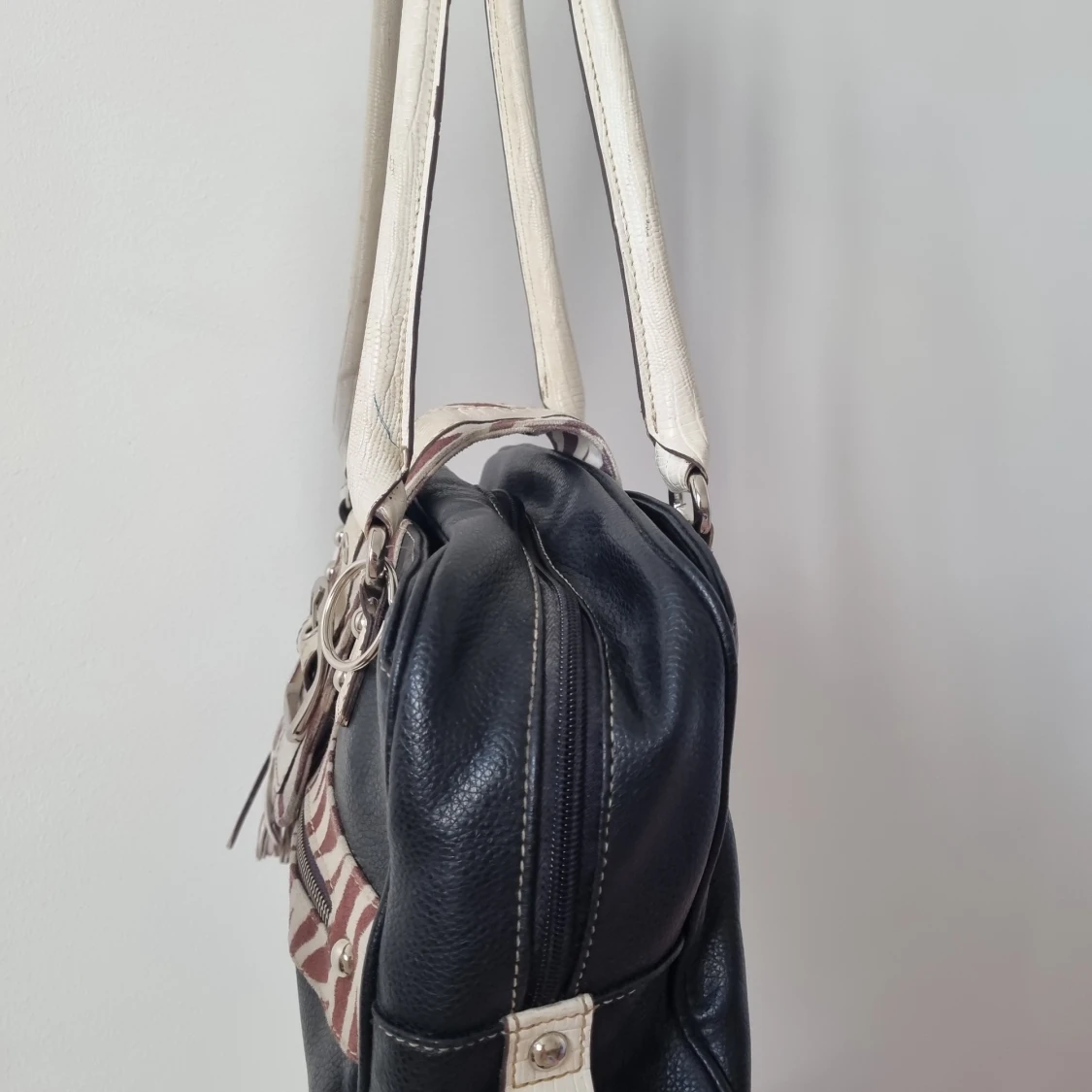 Svart handväska  - 90