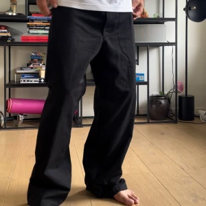 Sweet sktbs Chinos - Relaxed fit - Medium - Bra skick, säljes inom Sthlm för 399kr