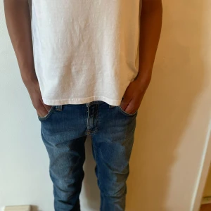 Nudie Jeans  - Nudie jeans i storlek 28/32 och i ny skick och hör av er om ni har frågor.